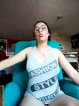 Im Alma  online show from February 19, 10:18 pm