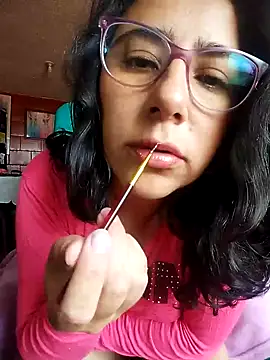 Im Alma  online show from May 11, 4:04 pm