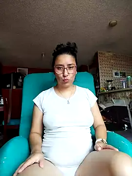 Im Alma  online show from March 13, 2:33 pm