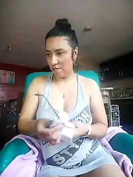 Im Alma  online show from April 14, 9:09 pm