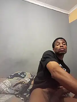 Snapshot of Amazea24 chatting on November 7, 8:13 pm Amazea24 online show from November 7, 8:13 pm