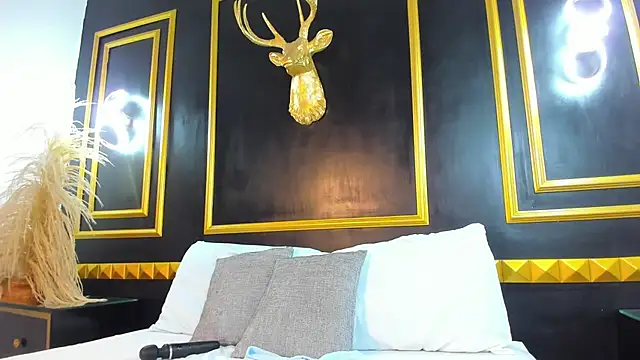 Snapshot of dalila30x chatting on October 29, 2:54 am dalila30x online show from October 29, 2:54 am