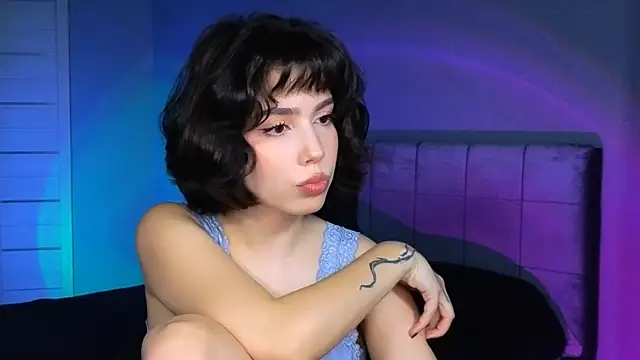 Stacy Gonzales  online show from November 16, 9:47 am