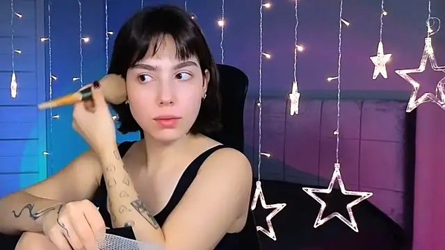 Stacy Gonzales  online show from November 4, 7:01 am