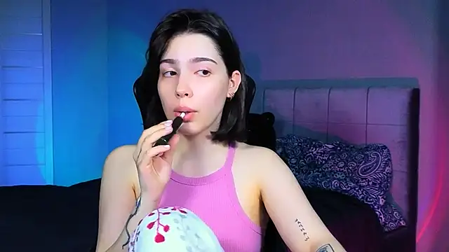 Stacy Gonzales  online show from April 12, 8:39 am