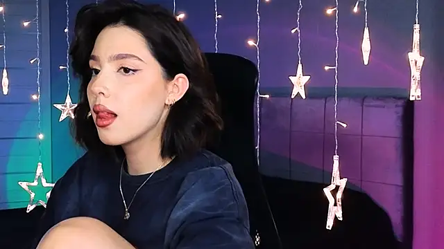 Stacy Gonzales  online show from September 27, 8:31 am