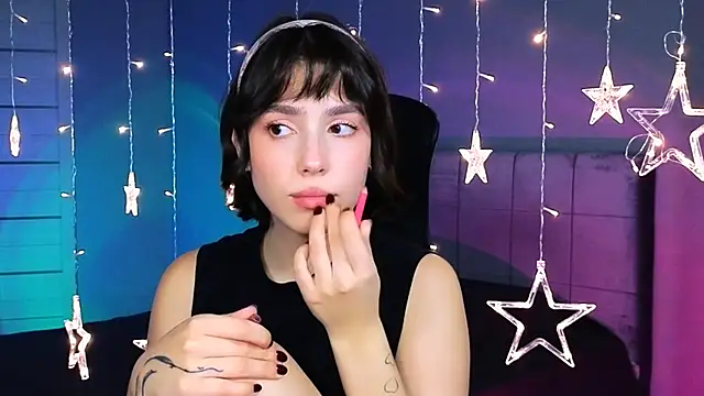 Stacy Gonzales  online show from November 7, 8:30 am