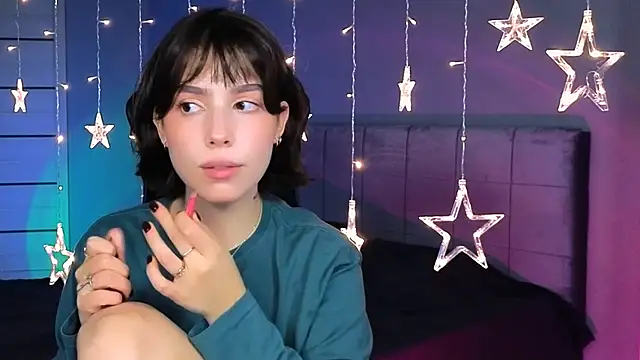 Stacy Gonzales  online show from October 28, 12:04 pm