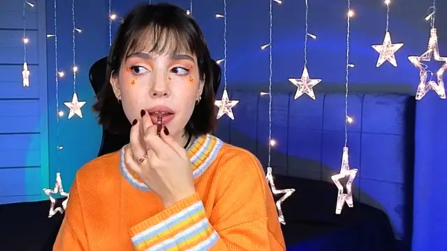 Stacy Gonzales  online show from October 31, 10:34 am