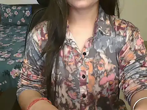 WildRuhi20 online show from March 15, 7:04 am