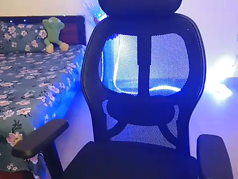 WildRuhi20 online show from March 23, 4:56 am