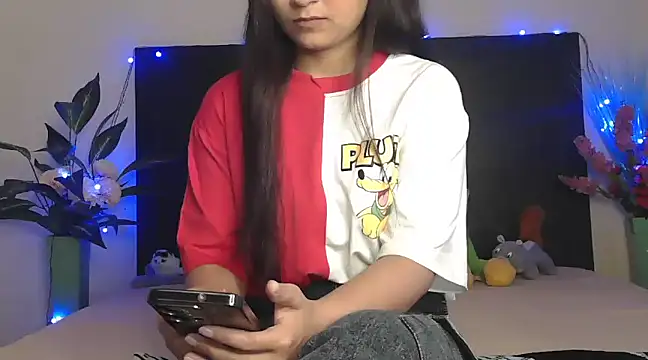 Snapshot of WildRuhi20 chatting on March 1, 5:52 am WildRuhi20 online show from March 1, 5:52 am