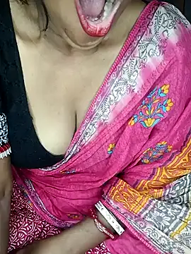Wifesuman40 online show from December 31, 6:46 pm