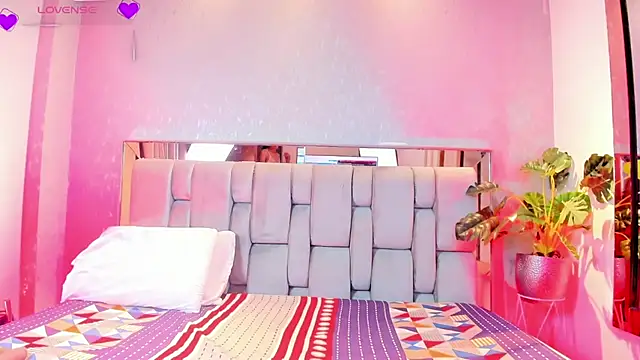 RoseTaylor   online show from March 21, 5:19 am