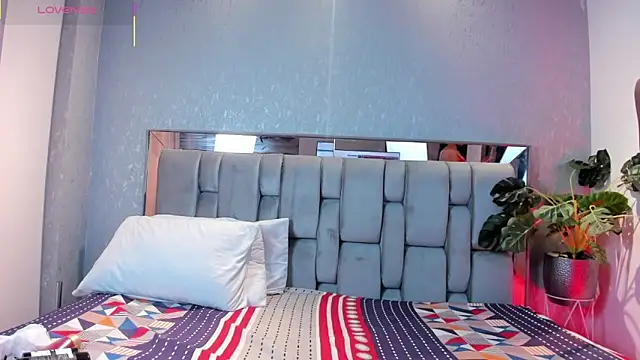 RoseTaylor   online show from February 18, 4:54 am