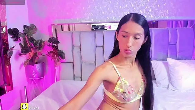 RoseTaylor   online show from April 11, 12:42 pm