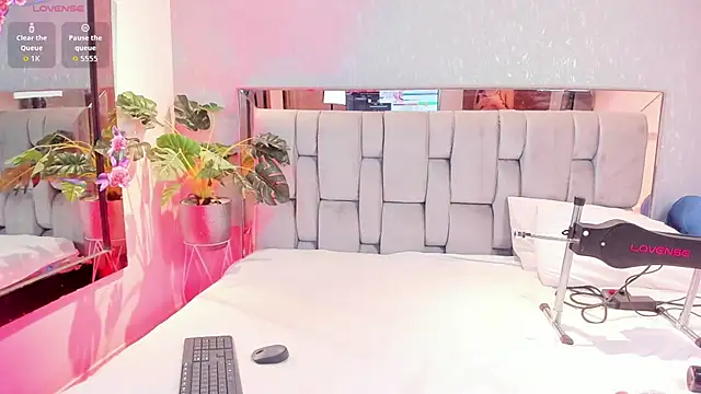 RoseTaylor   online show from January 17, 5:33 am