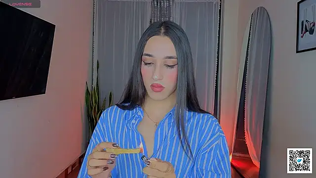 Snapshot of Goddivaa chatting on December 23, 7:29 am Goddivaa online show from December 23, 7:29 am