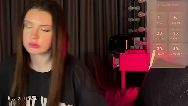 MENNDI online show from February 25, 11:37 pm