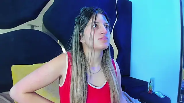 GiaRoussel online show from November 14, 3:48 pm