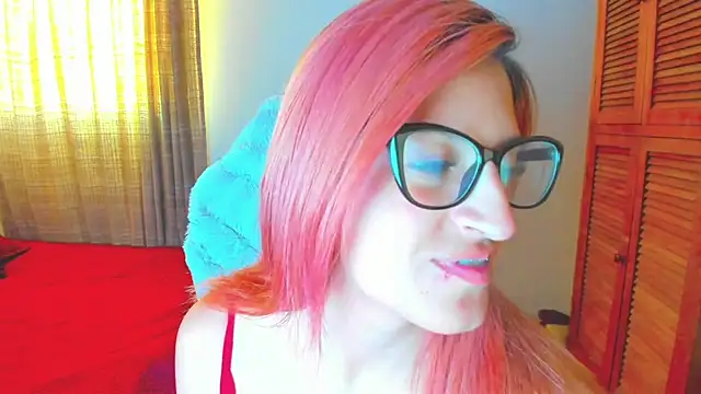 Snapshot of GiaRoussel chatting on June 17, 2:27 pm GiaRoussel online show from June 17, 2:27 pm