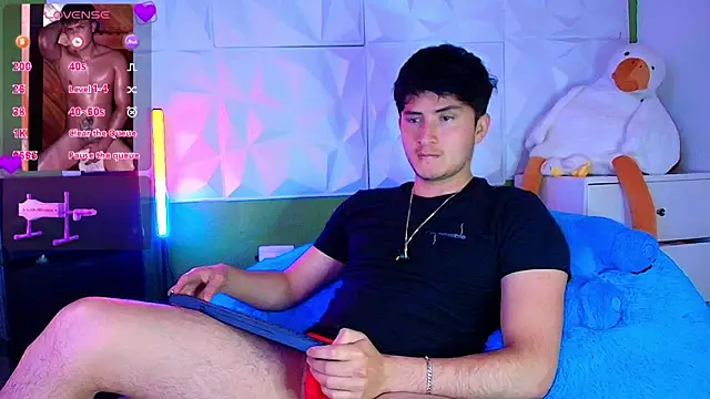 santyago taylor online show from October 15, 7:00 pm