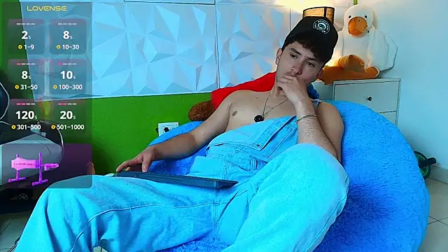 santyago taylor online show from September 24, 6:58 pm