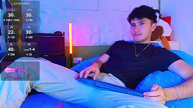 santyago taylor online show from September 25, 8:04 pm