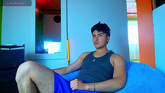 Snapshot of santyago_taylor chatting on November 25, 7:03 pm santyago taylor online show from November 25, 7:03 pm