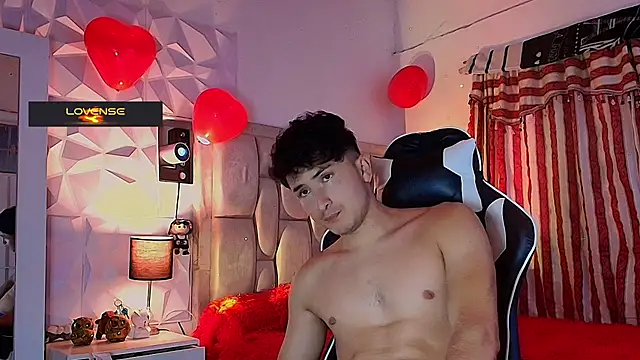 santyago taylor online show from March 4, 6:50 pm