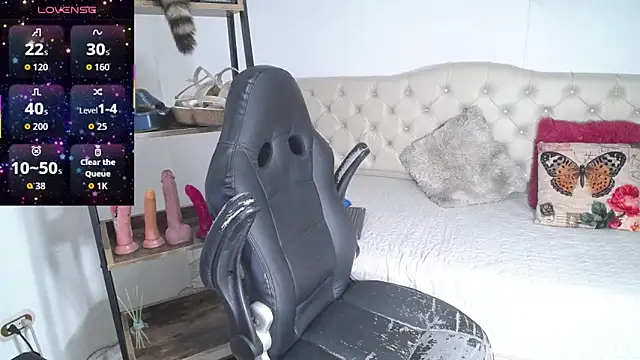 cristal horny19 online show from October 23, 11:14 pm