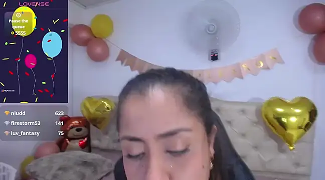 Snapshot of cristal_horny19 chatting on March 9, 9:24 am cristal horny19 online show from March 9, 9:24 am