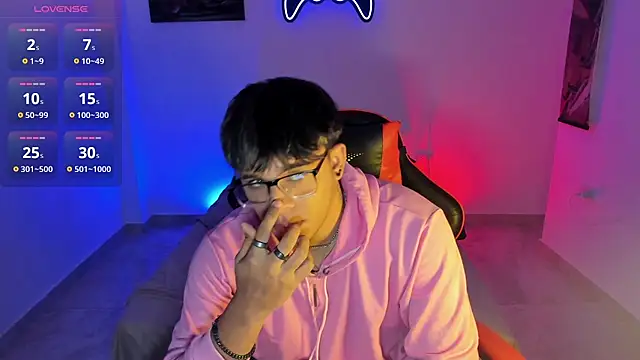 LuciferM Star online show from November 6, 2:37 am