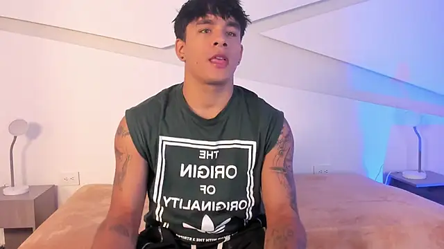 LuciferM Star online show from February 6, 11:01 pm