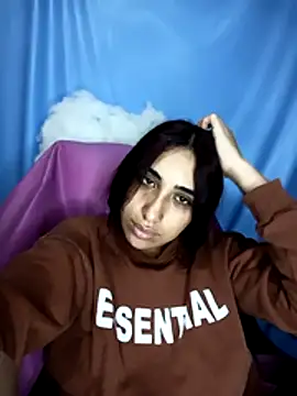 ifeelverywet andhot online show from December 18, 10:35 pm