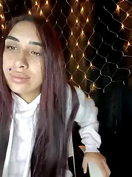 ifeelverywet andhot online show from November 8, 5:00 am