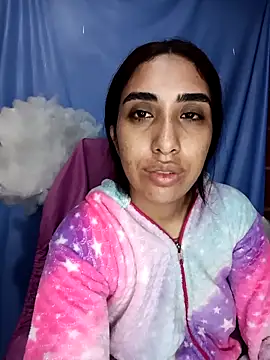 ifeelverywet andhot online show from December 23, 6:45 am