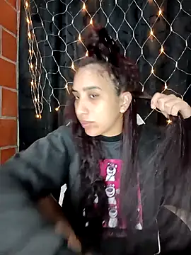 ifeelverywet andhot online show from November 5, 6:55 pm