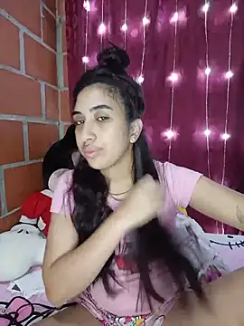 ifeelverywet andhot online show from June 6, 3:17 pm