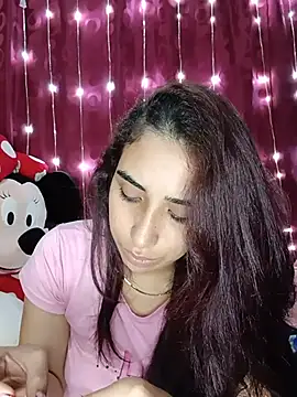 ifeelverywet andhot online show from June 17, 3:11 pm