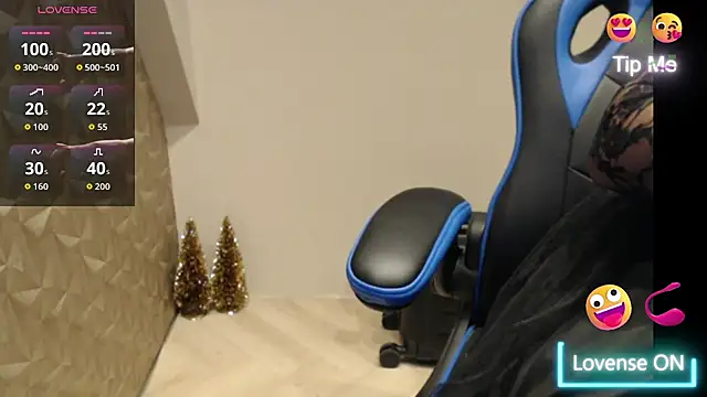 JenniLowen online show from February 3, 8:08 am