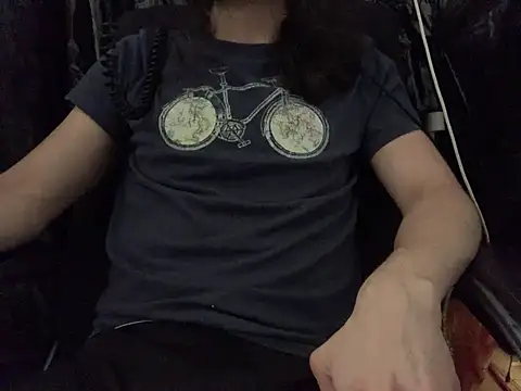 skatebored online show from April 13, 7:40 pm