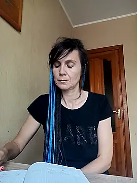 Francenia lolis online show from October 3, 9:22 am