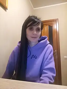 Francenia lolis online show from November 11, 8:25 pm