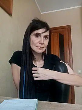 Francenia lolis online show from February 25, 9:09 am