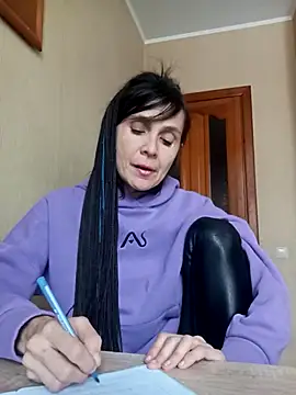 Francenia lolis online show from January 11, 11:28 am