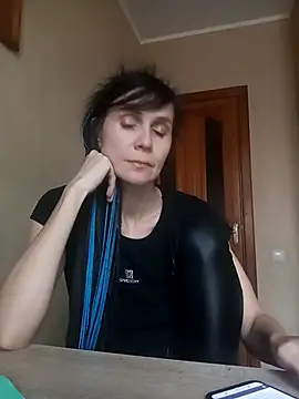 Francenia lolis online show from October 24, 9:19 am