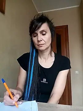 Francenia lolis online show from September 30, 6:30 am