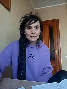 Francenia lolis online show from March 1, 11:32 am