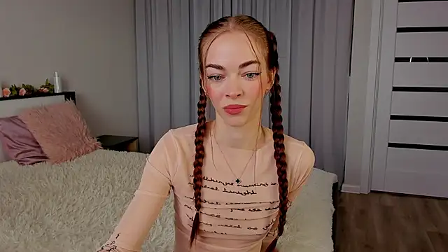 Undertheskin online show from April 9, 9:48 am